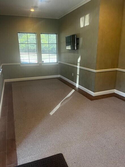 More Photos Of 305 W Spring Creek Pky, Plano Medical For Sale
