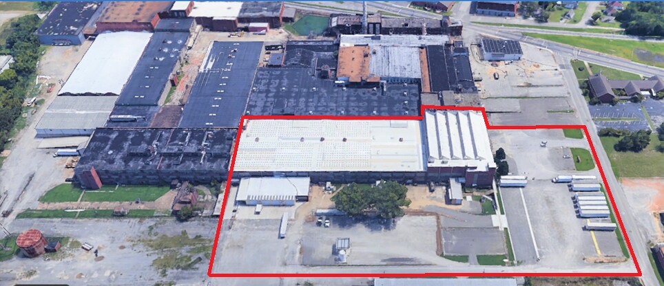 More Photos Of 105 Maple St, Rossville Light Distribution For Sale