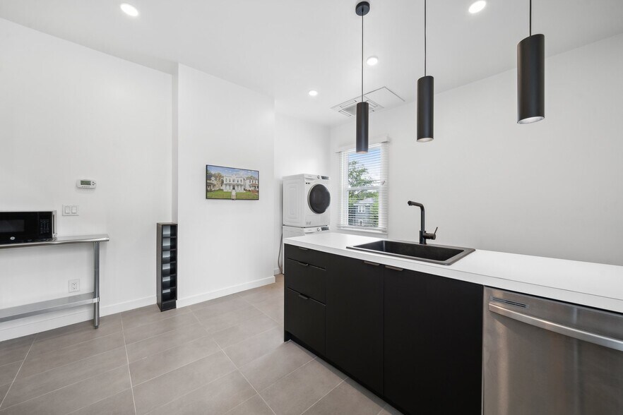 More Photos Of 2810 Griffin Ave, Richmond Apartments For Sale