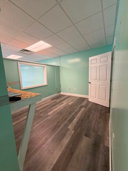 More Photos Of 40-82 N Main St, Pascoag Unknown For Lease