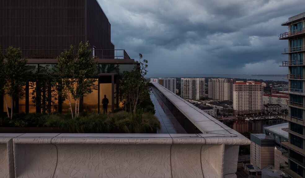 More Photos Of 1001 Water St, Tampa Office For Lease