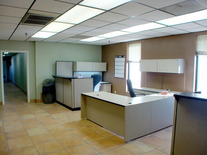 More Photos Of 10491 W Battaglia Dr, Casa Grande Manufacturing For Sale