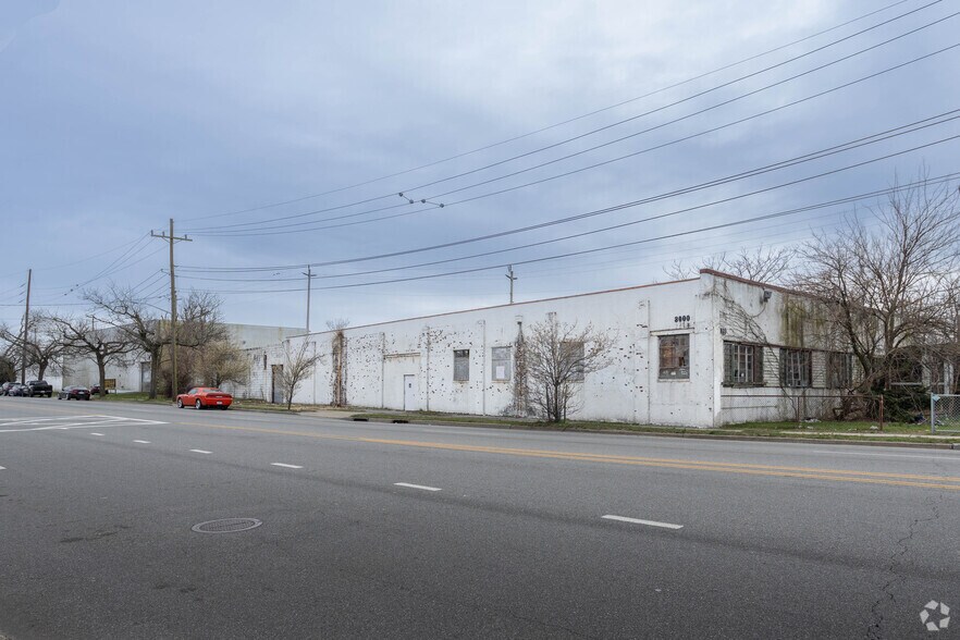 More Photos Of 3000 Lawson Blvd, Oceanside Warehouse For Lease