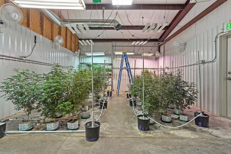 More Photos Of 12670 S Highway 48, Bristow Warehouse For Sale