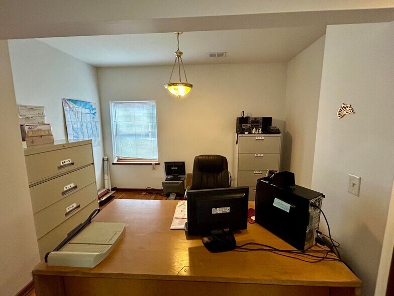 More Photos Of 532 Connecticut St, Gary Apartments For Sale