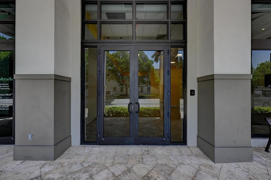 More Photos Of 301 Altara Ave, Coral Gables Apartments For Sale