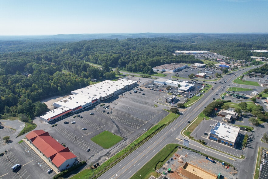 More Photos Of 1432-1560 E Dixie Dr, Asheboro Unknown For Lease
