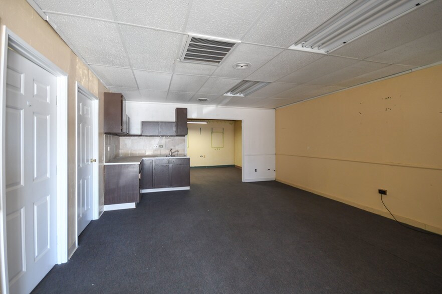 More Photos Of 711-729 Billings St, Aurora Flex For Lease