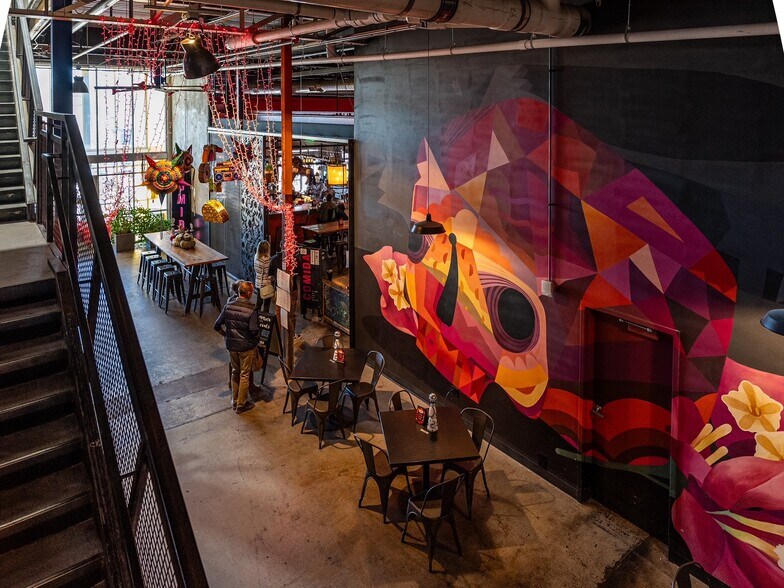 More Photos Of 2501 Dallas St, Aurora General Retail For Lease