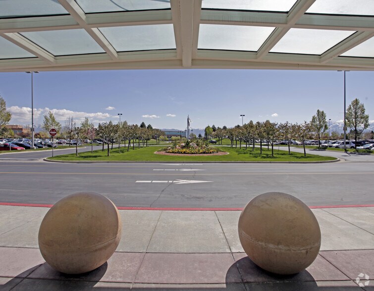 More Photos Of 2500 LakePark Blvd, West Valley Office For Lease