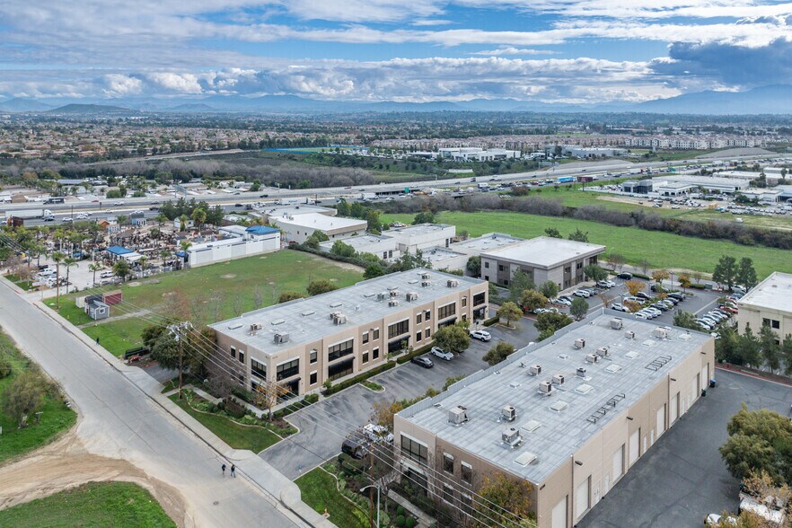 More Photos Of 41120 Elm St, Murrieta Research And Development For Lease