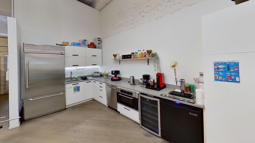 More Photos Of 124 E 124th St, New York Loft Creative Space For Lease