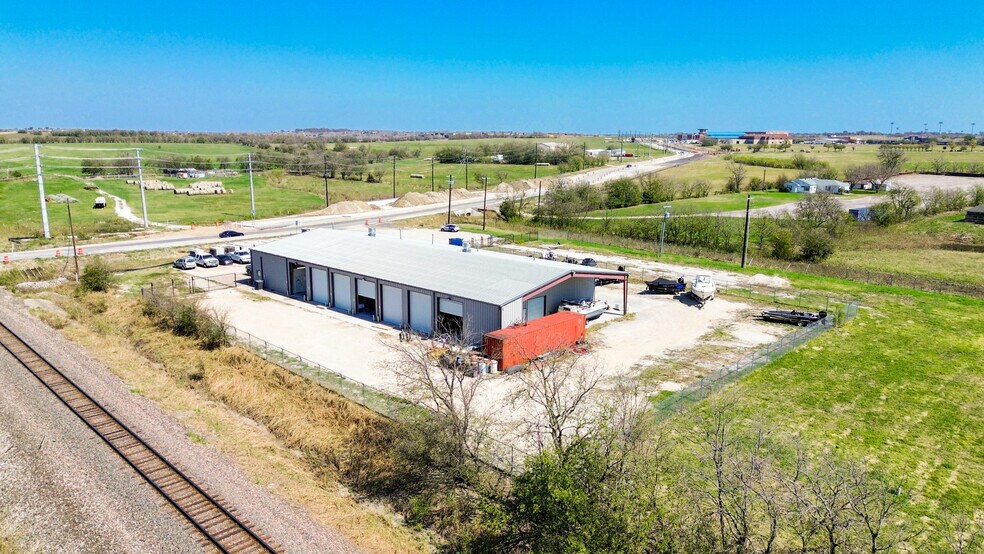 More Photos Of 180 E Chapman Dr, Sanger Warehouse For Sale