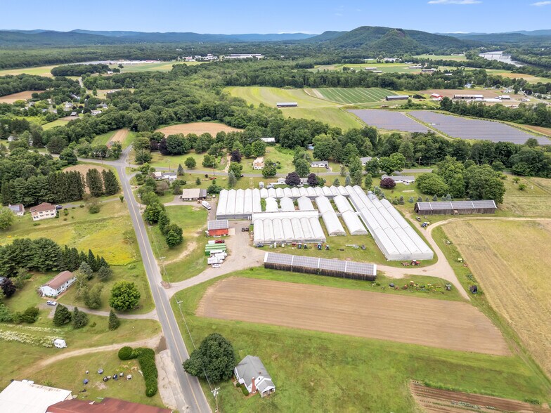 More Photos Of 216 Long Plain Rd, South Deerfield Specialty For Sale