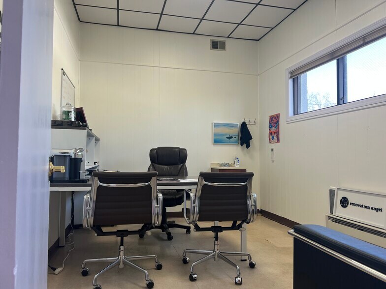 More Photos Of 470 Ridgedale Ave, East Hanover Storefront Retail Office For Lease