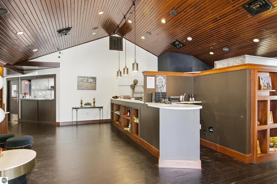 More Photos Of 104 W Main St, Lake Leelanau Restaurant For Sale