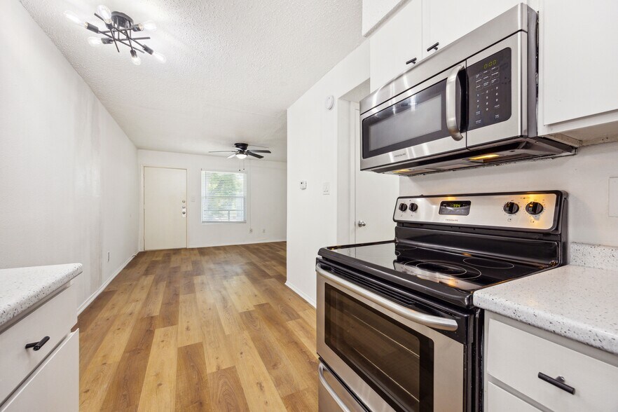 More Photos Of 4504 Speedway, Austin Apartments For Sale