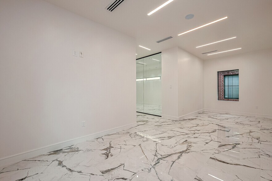 More Photos Of 21392 Provincial Blvd, Katy Medical For Lease