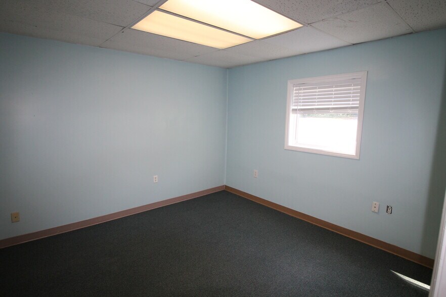 More Photos Of 419 S York St, Gastonia Medical For Sale