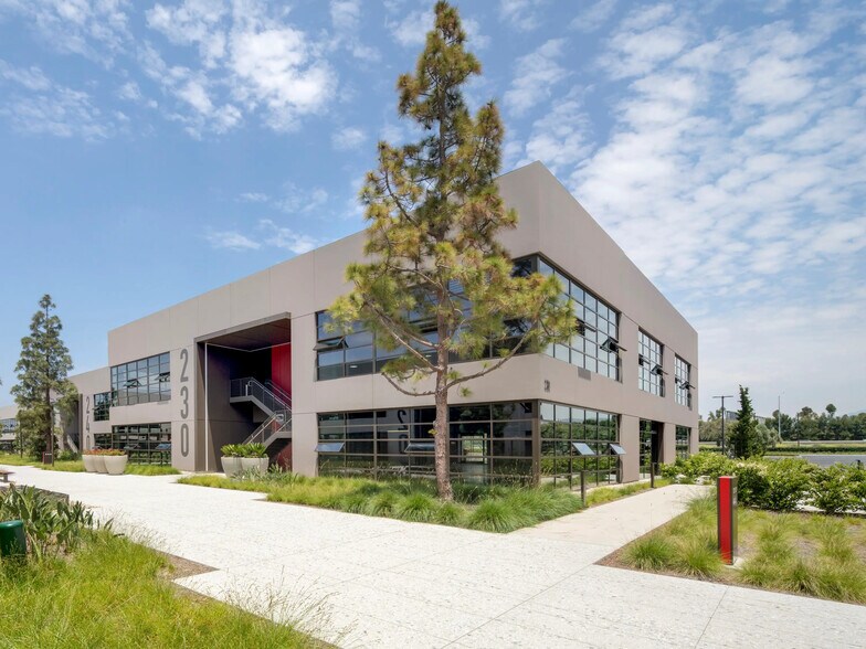 More Photos Of 100 Progress, Irvine Unknown For Lease