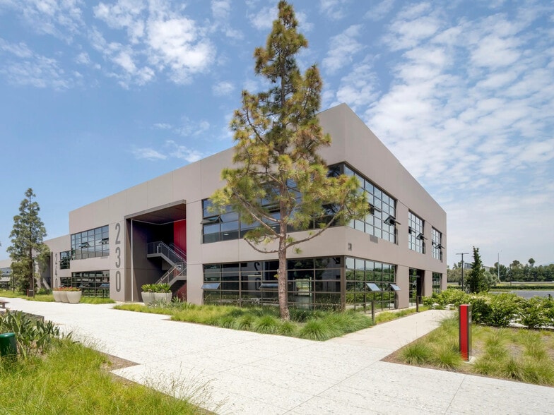 More Photos Of 100 Progress, Irvine Unknown For Lease