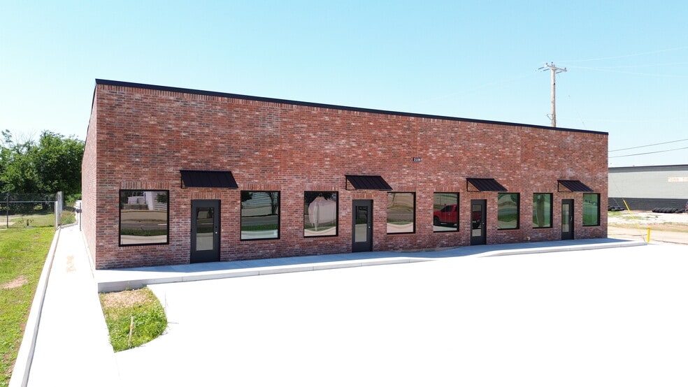 Primary Photo Of 3108 SE 44th St, Oklahoma City Flex For Lease