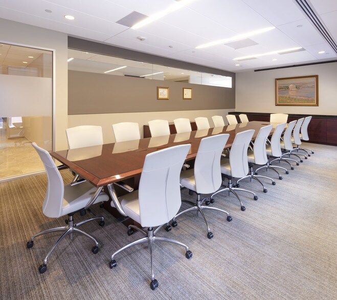 More Photos Of 1701 Duke St, Alexandria Office For Lease