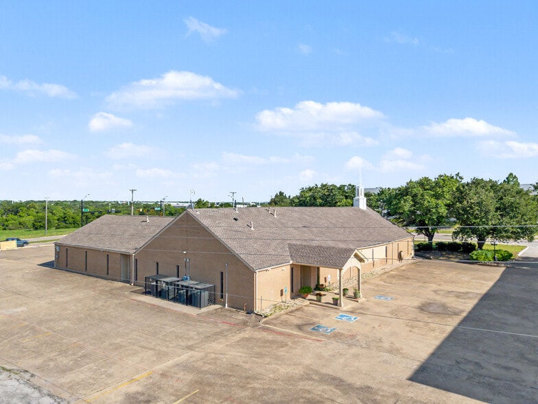 More Photos Of 2111 Skyline Dr, Mesquite Religious Facility For Sale
