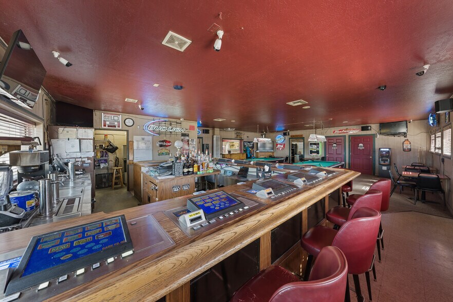 More Photos Of 6008 Frontage rd, Dayton General Retail For Sale