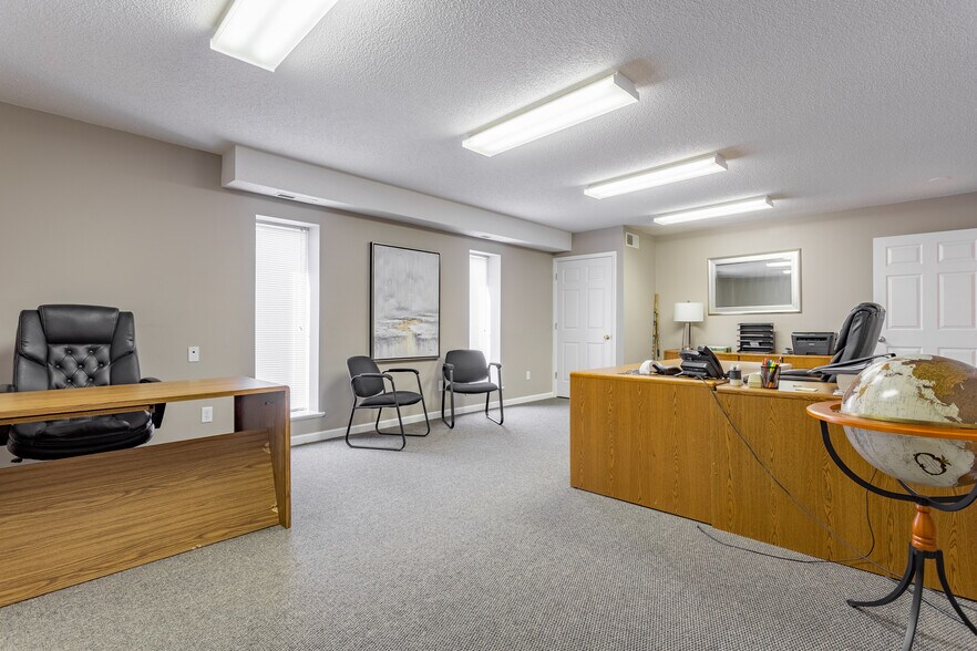 More Photos Of 4058 Old Us Highway 52, Lexington Warehouse For Lease