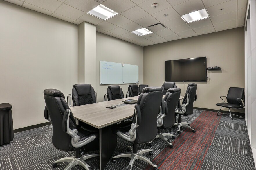 More Photos Of 604 Highway 332, Lake Jackson Office For Sale