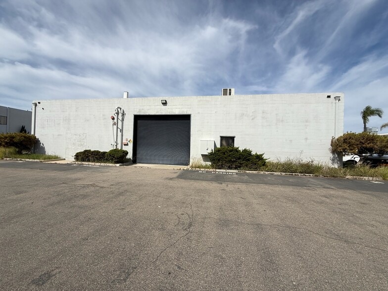 More Photos Of 7901 Vickers St, San Diego Medical For Lease