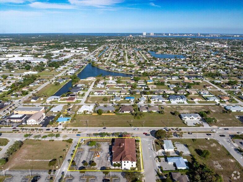 More Photos Of 420 Del Prado Blvd, Cape Coral Medical For Lease