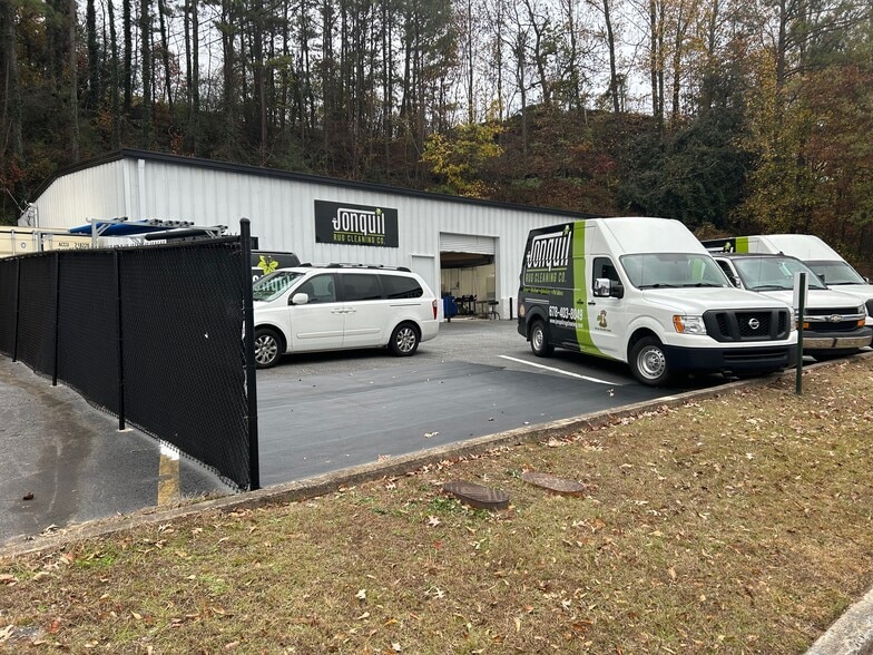 More Photos Of 1905 Airport Industrial Park Dr, Marietta Manufacturing For Lease