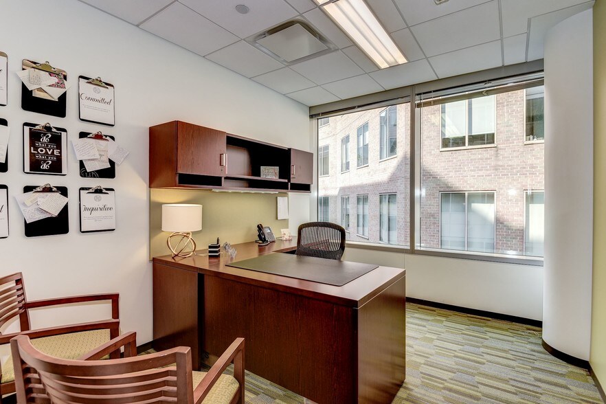 More Photos Of 1717 K St NW, Washington Office For Lease