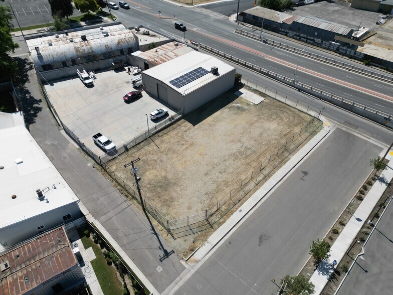 More Photos Of 200 Truxtun ave, Bakersfield Land For Lease