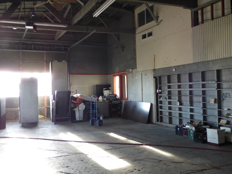 More Photos Of 702-175 Johnstonville Rd, Susanville Recycling Center For Sale