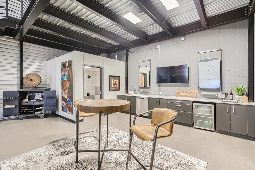 More Photos Of 529 SH 46 E, Boerne Warehouse For Lease