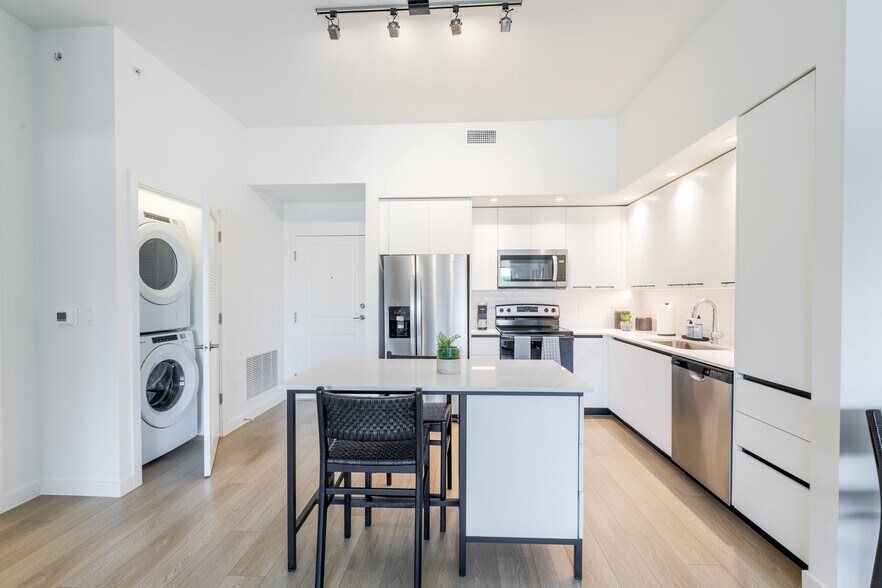 More Photos Of 8205 Commerce, Miami Lakes Apartments For Lease
