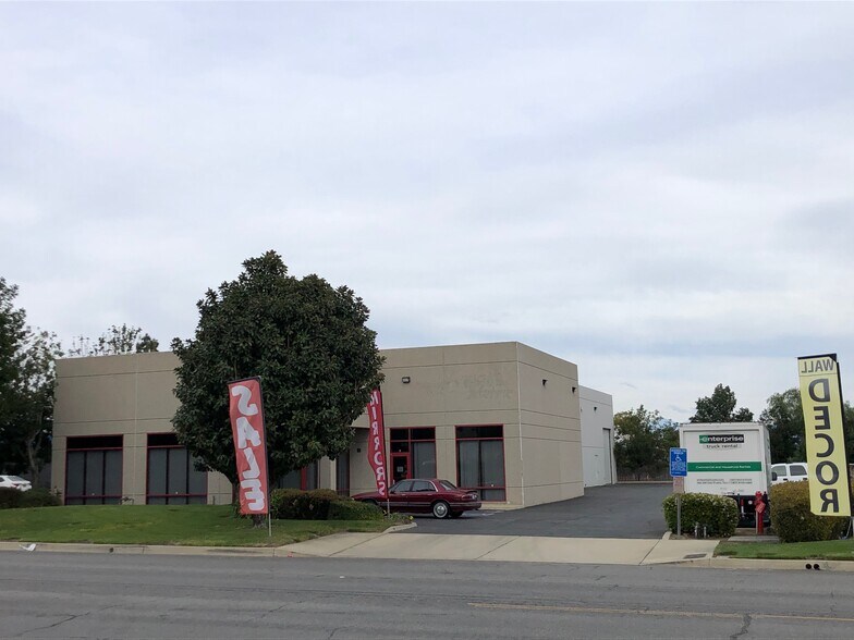 More Photos Of 1511 S Vineyard Ave, Ontario Warehouse For Lease