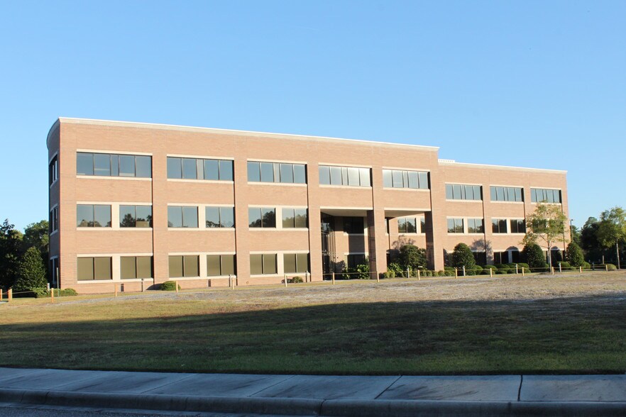InnovateSphere Dynamics office
