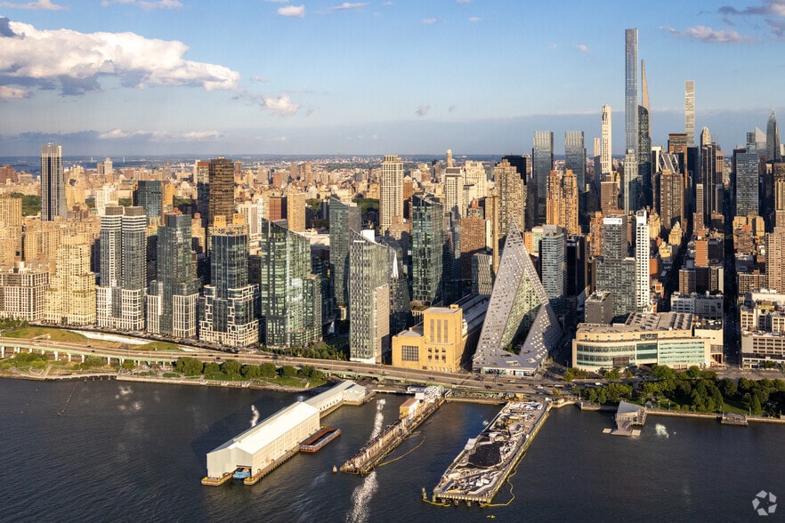 More Photos Of 51 Amsterdam Ave, New York Apartments For Lease