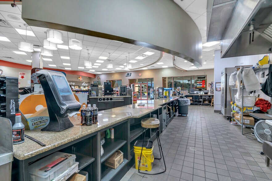 More Photos Of 5600 Butler National Dr, Orlando Service Station For Sale