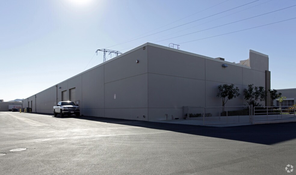 More Photos Of 15350 Fairfield Ranch Rd, Chino Hills Warehouse For Lease