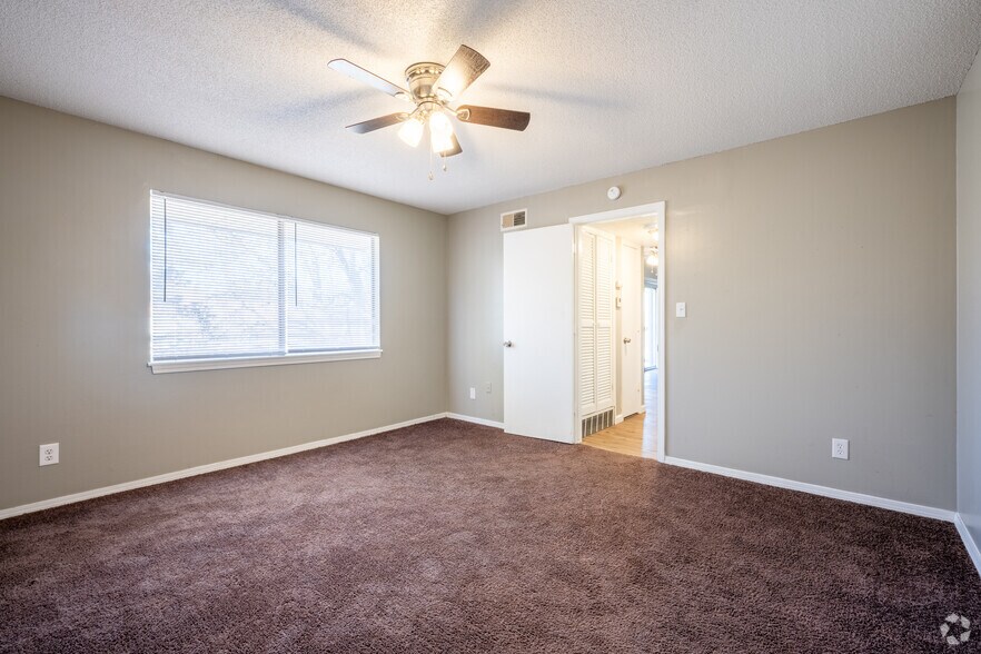 More Photos Of 12407 E 43rd St S, Independence Apartments For Sale