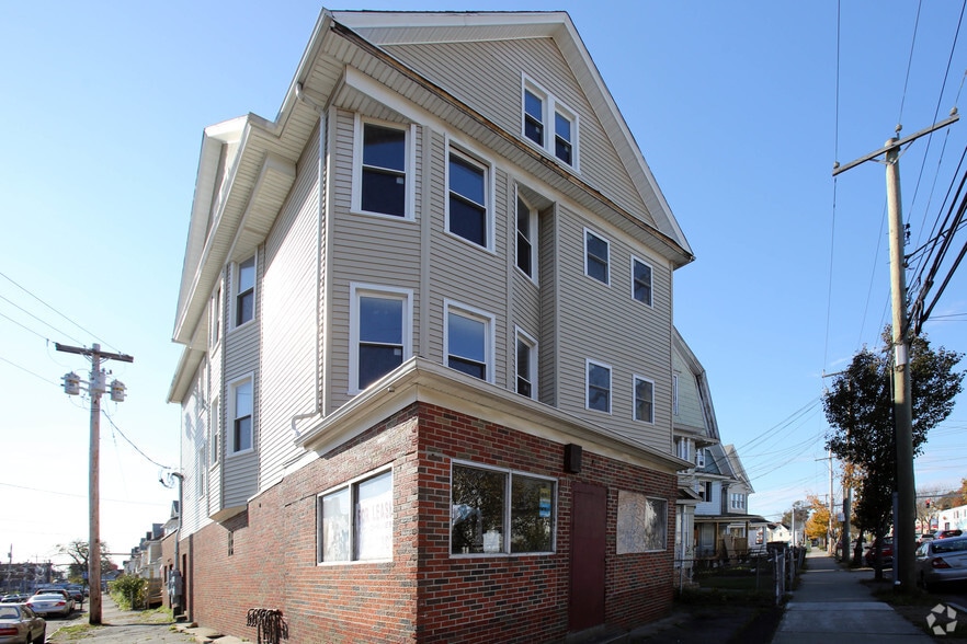 Primary Photo Of 724 Connecticut Ave, Bridgeport Storefront Retail Residential For Lease