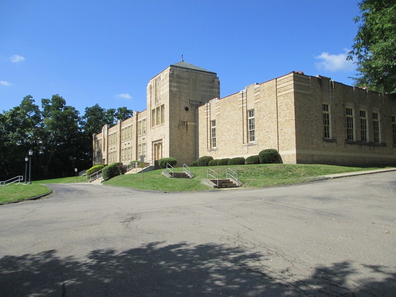 More Photos Of 15 Bauder Ave, Hammondsport Office Residential For Lease