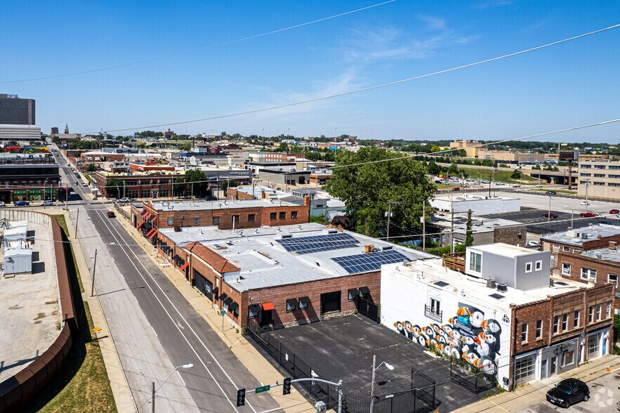 More Photos Of 1813-1831 Holmes St, Kansas City Light Distribution For Sale