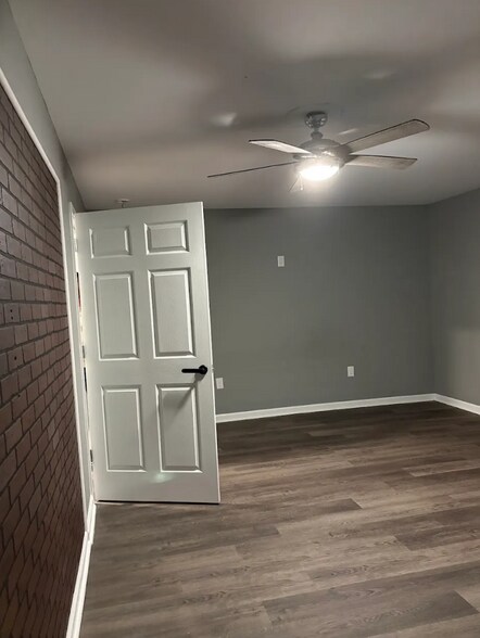 More Photos Of 1451 Mt Ulla Hwy, Mount Ulla Office For Lease