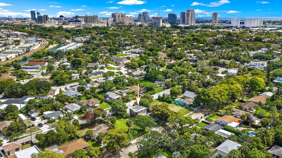 More Photos Of 940 Charles St, West Palm Beach Multifamily For Sale